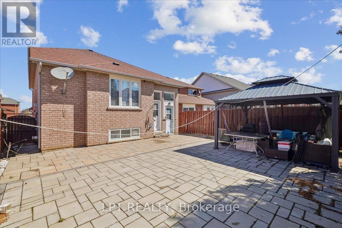 19 TERRASTONE COURT, Toronto — photo 5