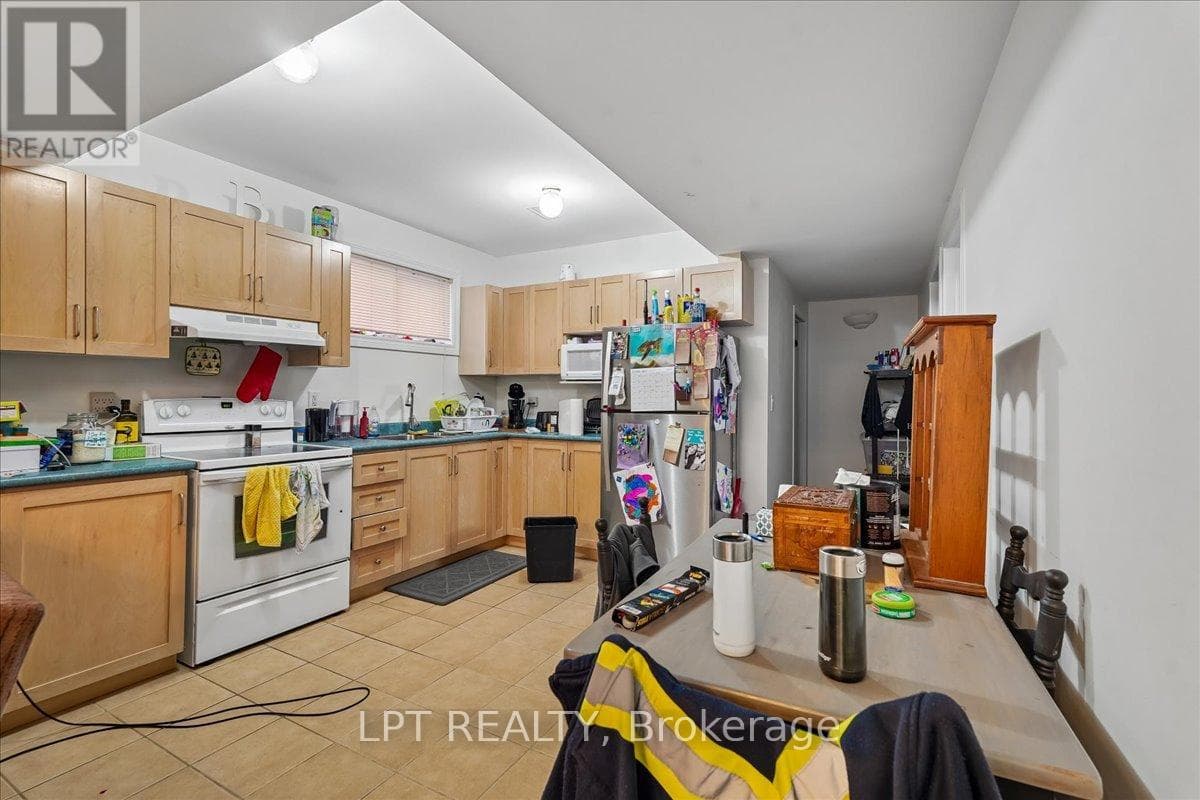 19 TERRASTONE COURT, Toronto — photo 4