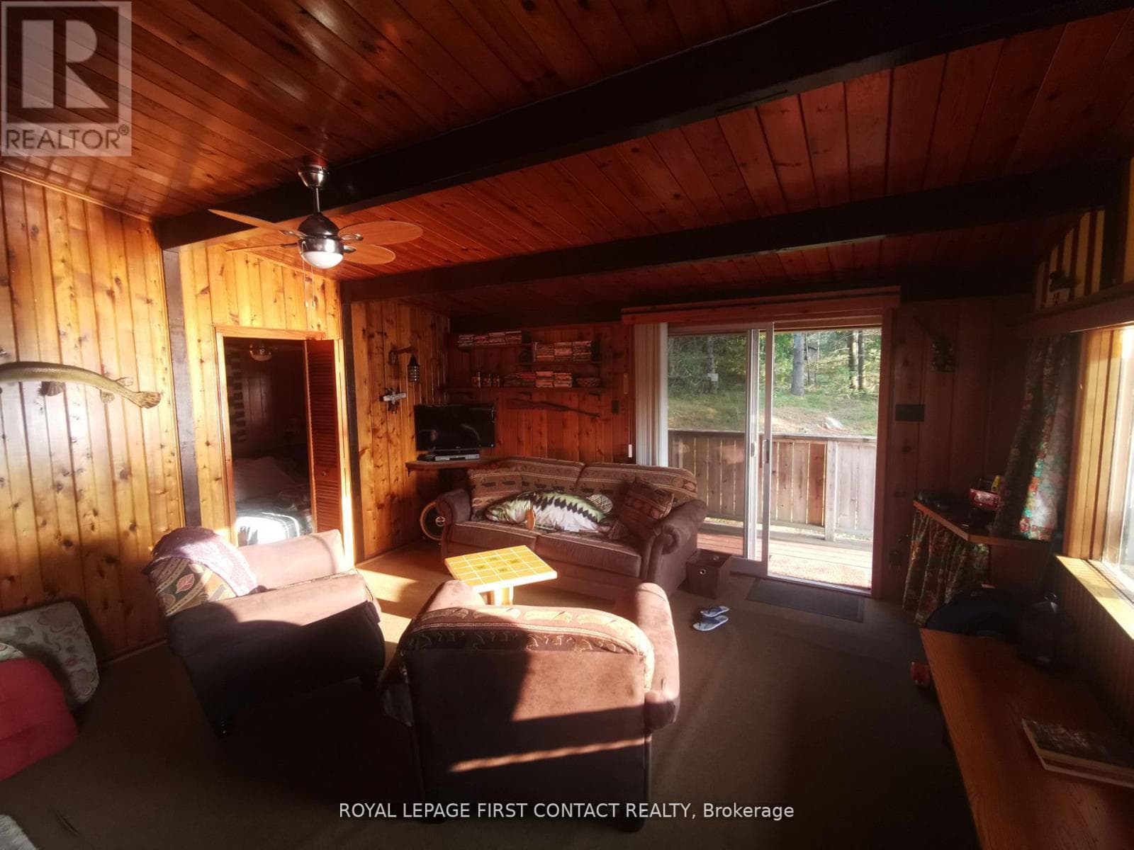 111 HEALEY LAKE WATER, Toronto — photo 2