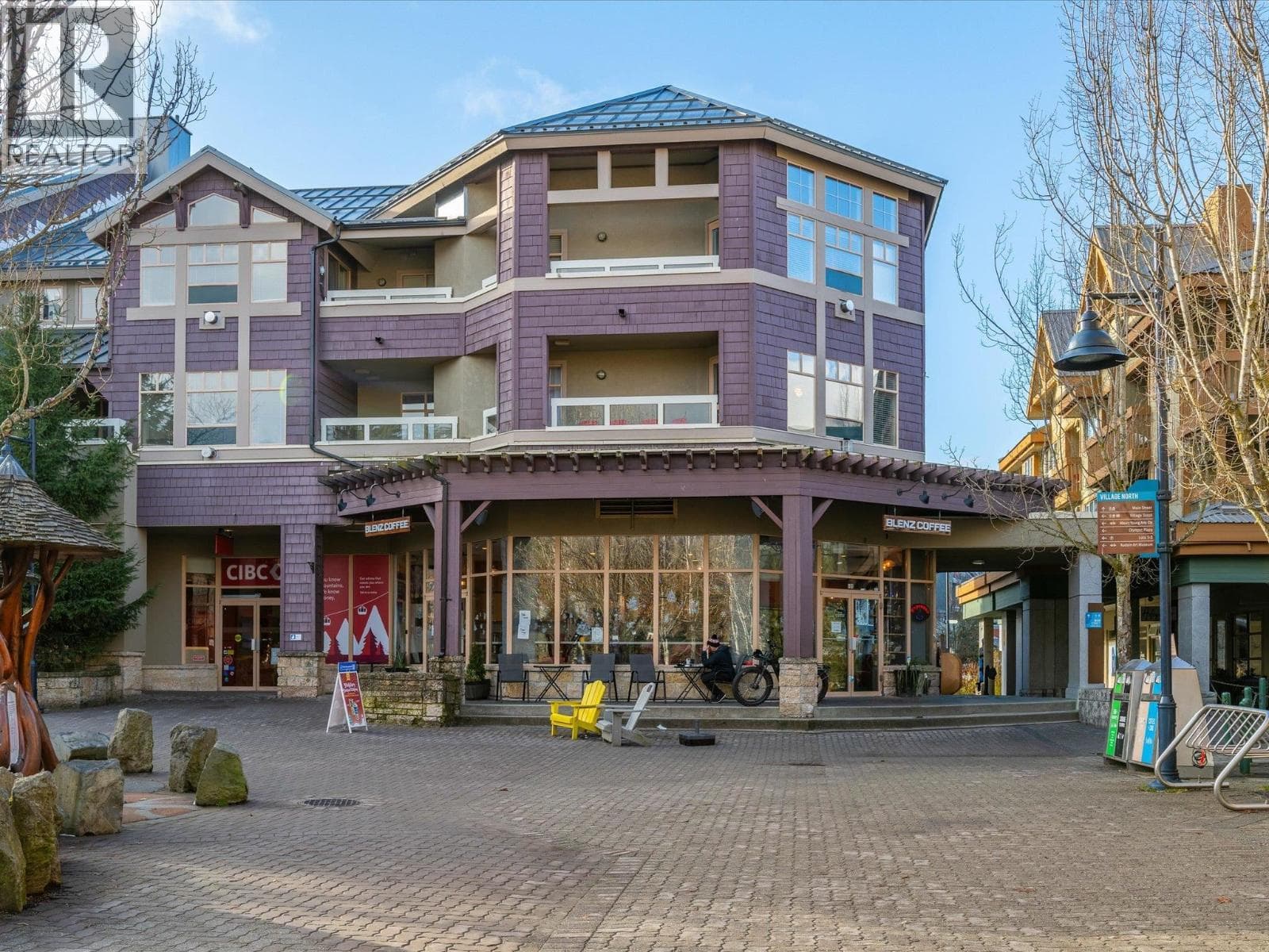 205 4338 MAIN STREET in 