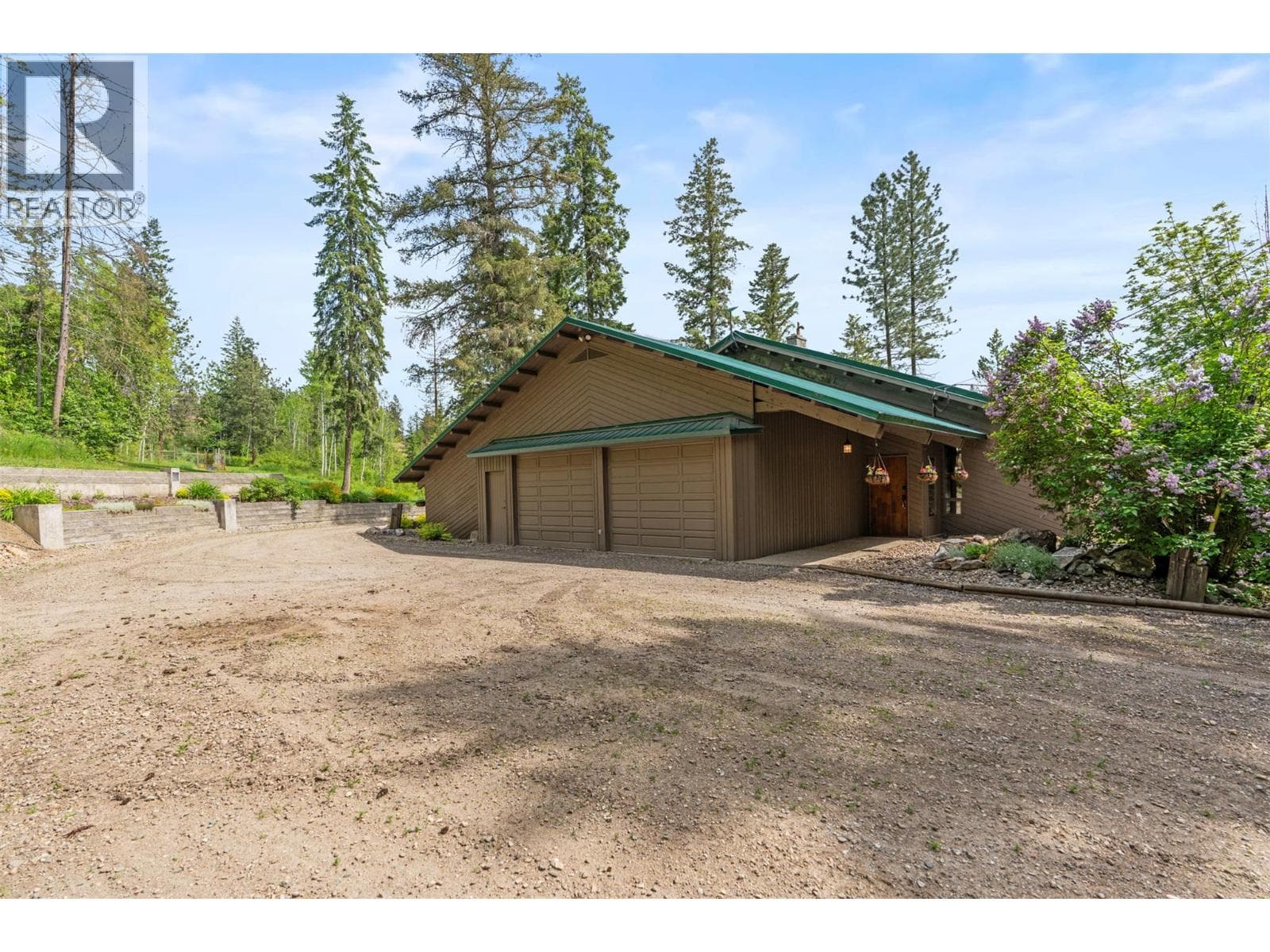 1099 ENDERBY MABEL LAKE ROAD, Interior REALTORS® — photo 5