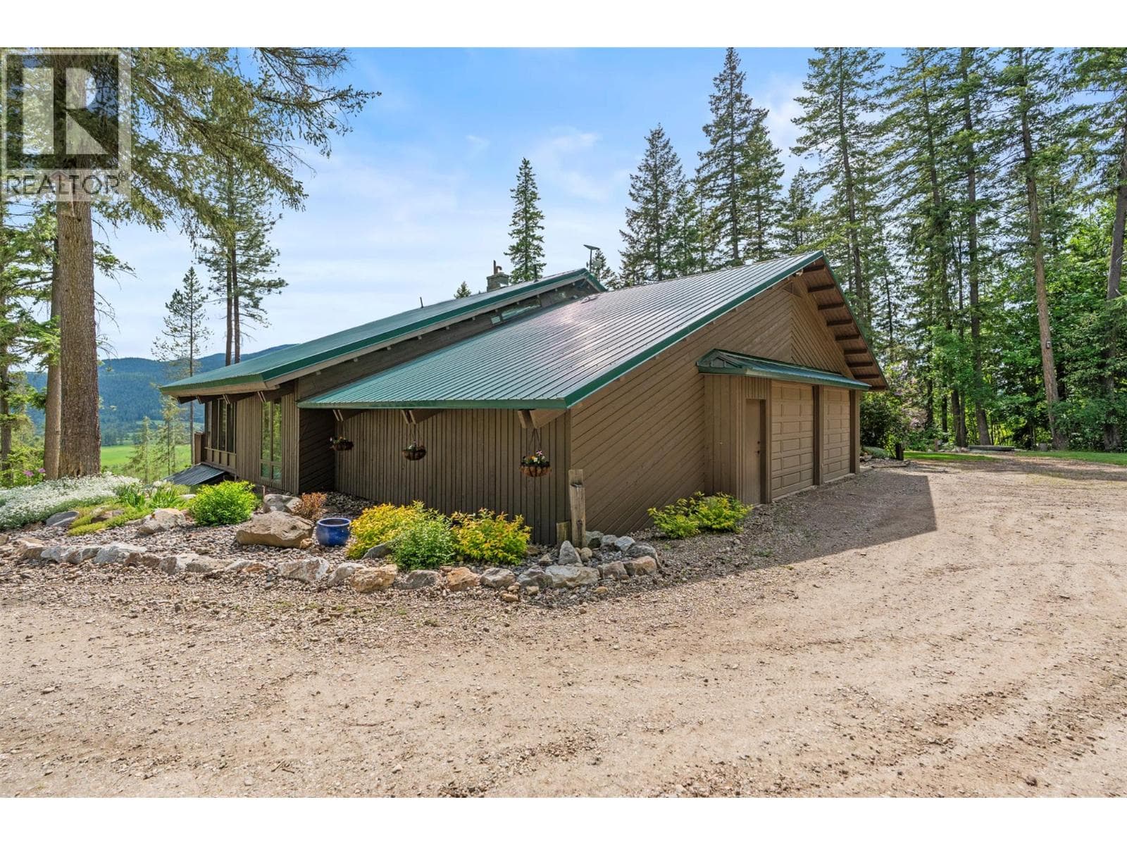 1099 ENDERBY MABEL LAKE ROAD, Interior REALTORS® — photo 4