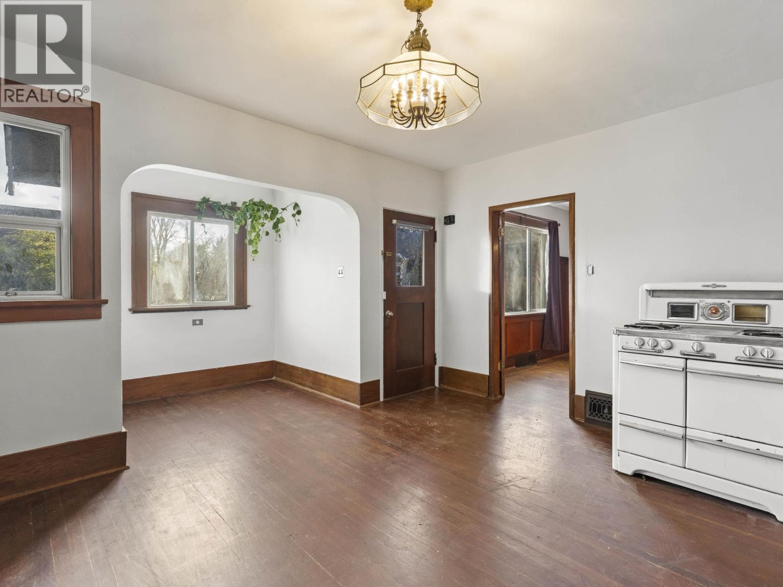 3056 WEST 6TH AVENUE in Kitsilano