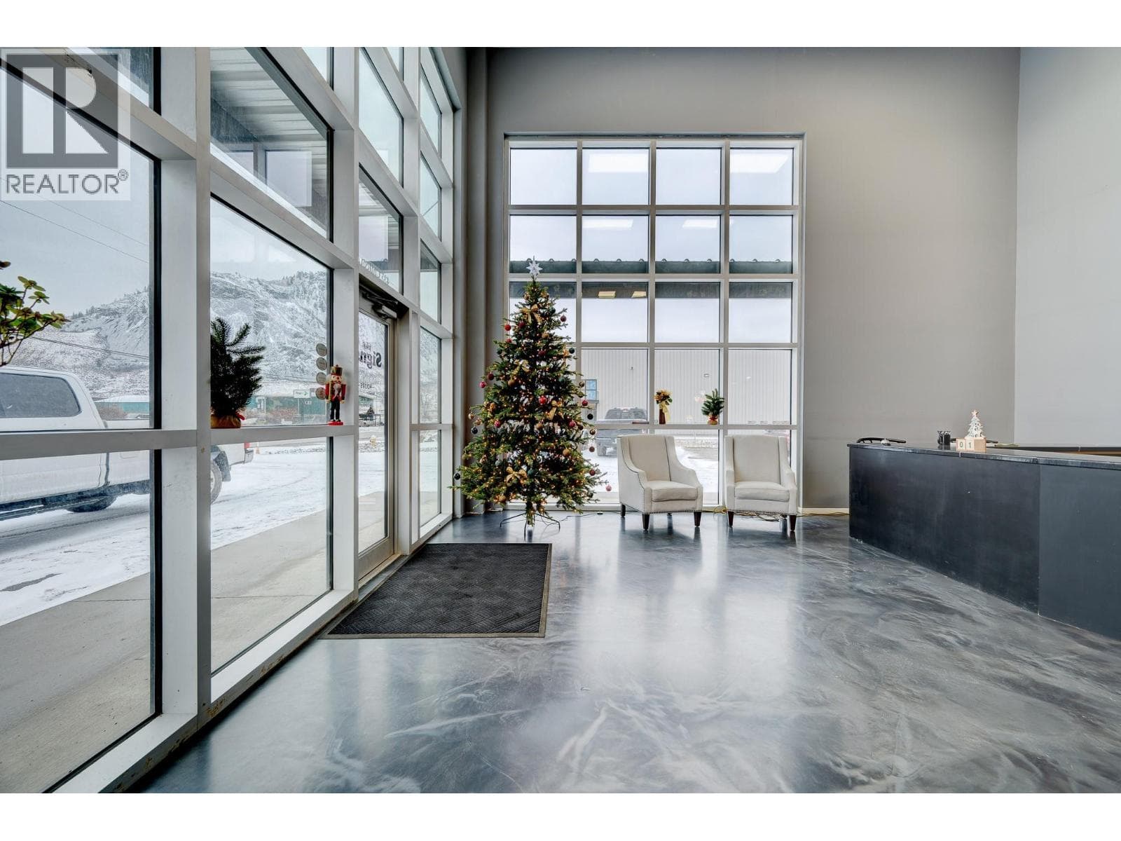 435 Chilcotin Road, Interior REALTORS® — photo 3