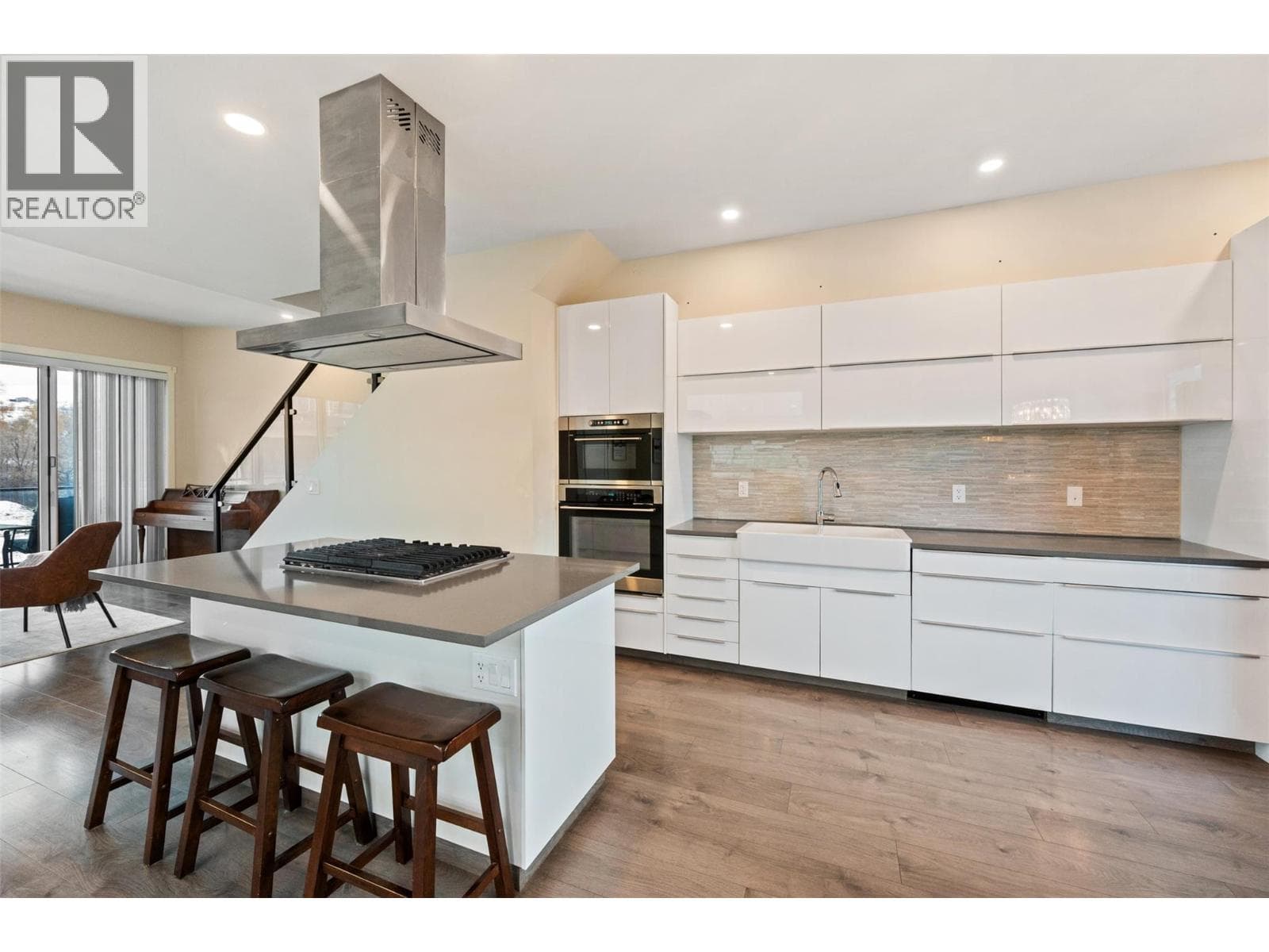 5995 Oliver Landing Crescent Unit# 5, Interior REALTORS® — photo 2