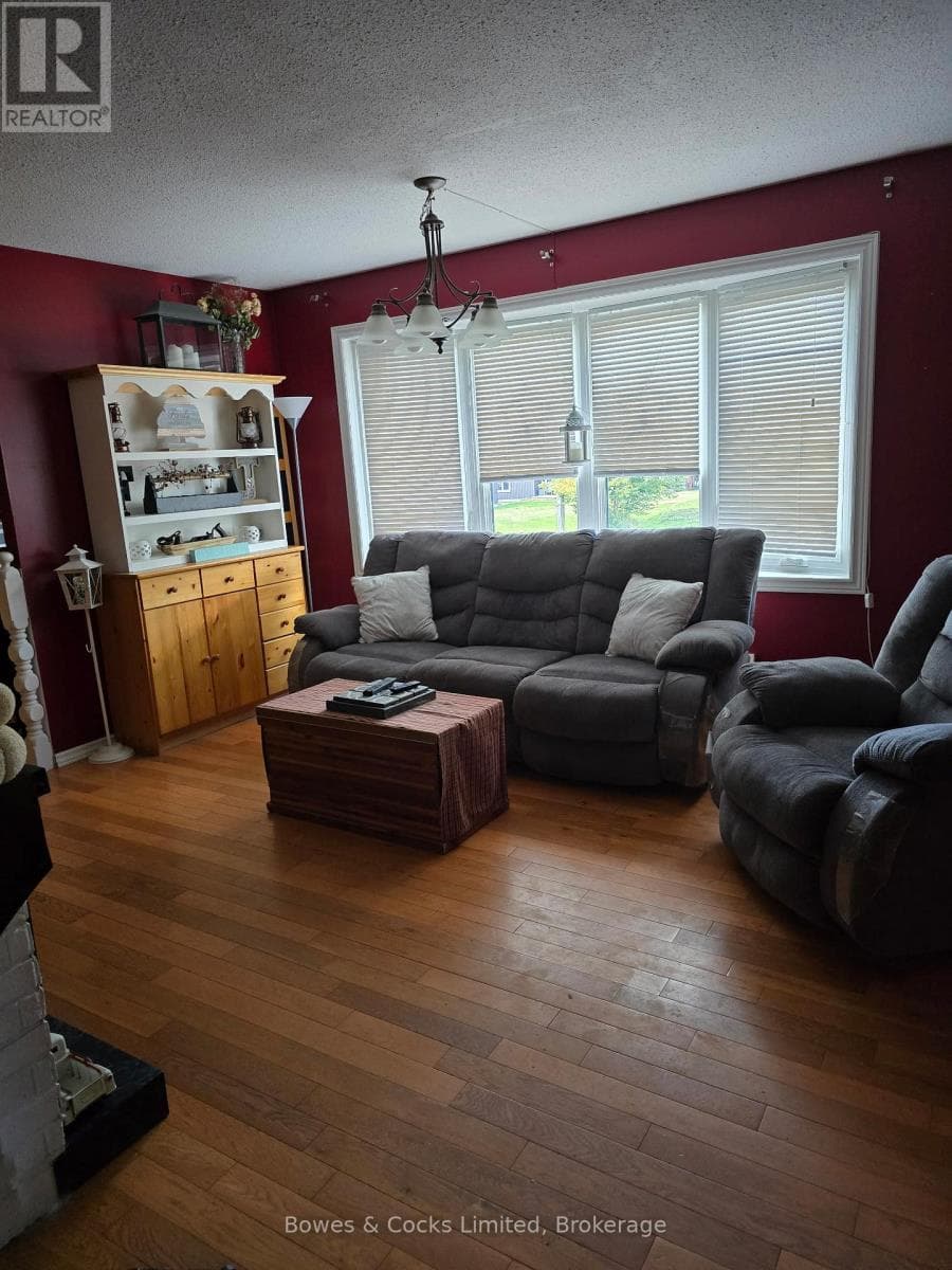 33 MAPLE GROVE ROAD, Central Lakes — photo 4