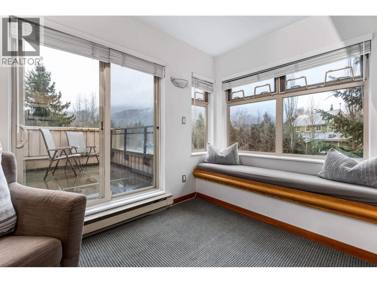 217 2050 LAKE PLACID ROAD, Greater Vancouver — photo 2