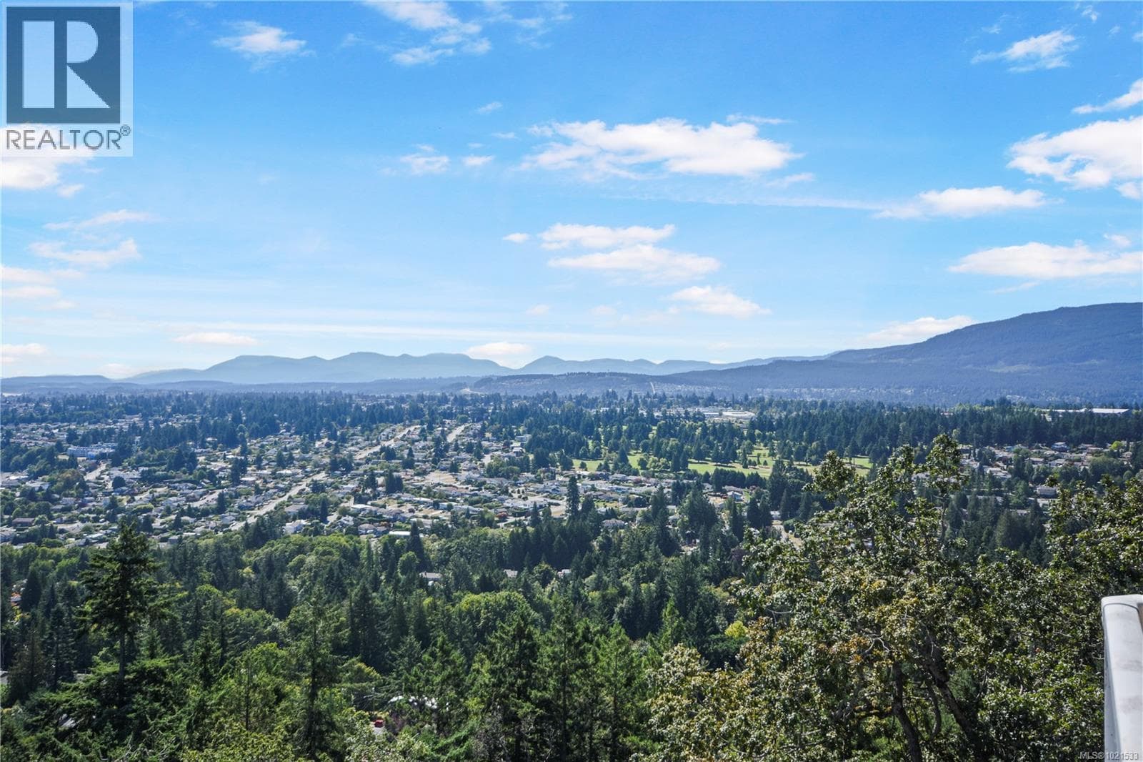 3359 EDGEWOOD DRIVE, Vancouver Island — photo 5