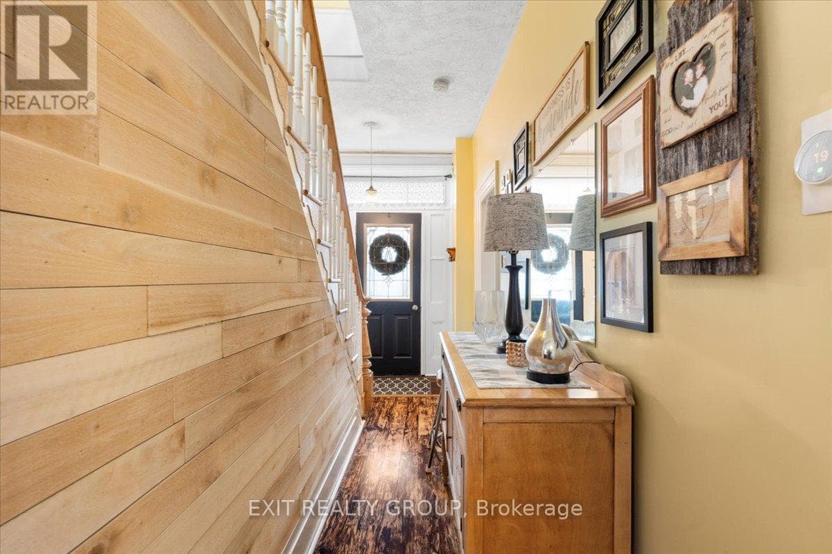 391 THOMAS STREET, Central Lakes — photo 4