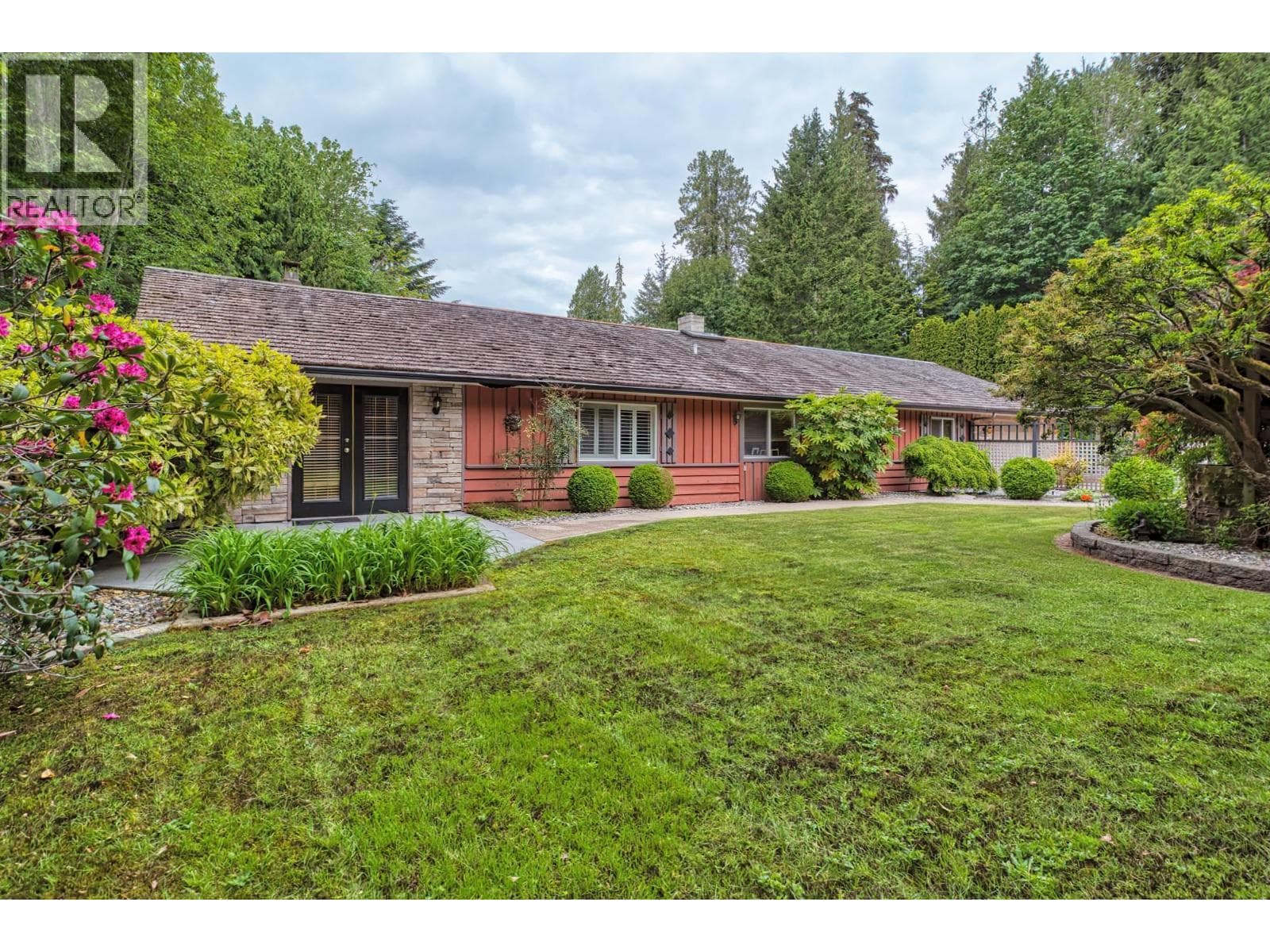 6241 SECHELT INLET ROAD, Greater Vancouver — photo 4