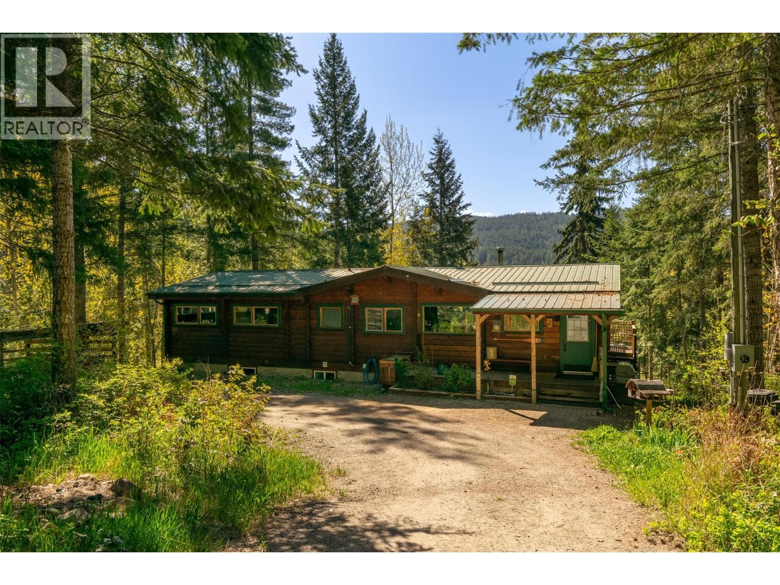 781 GARDOM LAKE ROAD in 