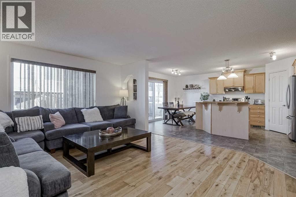 212 COVE POINT, Calgary — photo 2