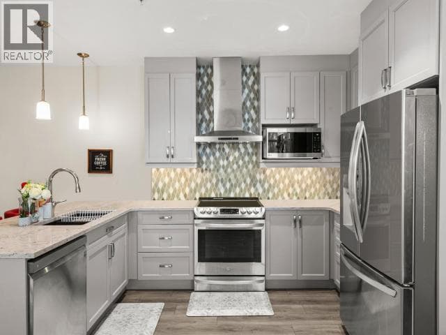 405-36 WATERFRONT PLACE in 