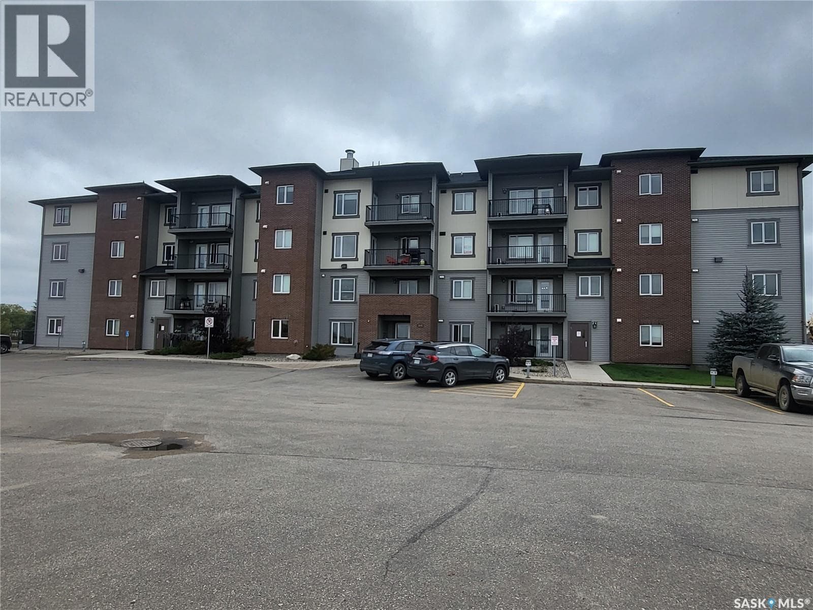 208 2141 Larter ROAD in 