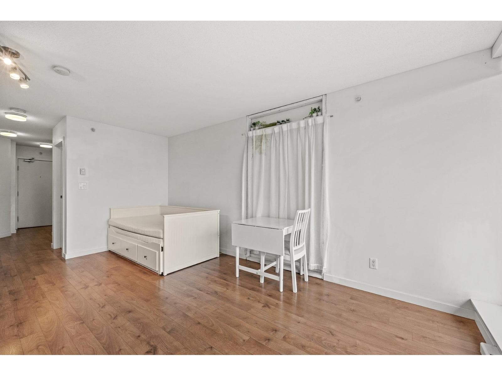 2511 13325 102A AVENUE, Fraser Valley — photo 4