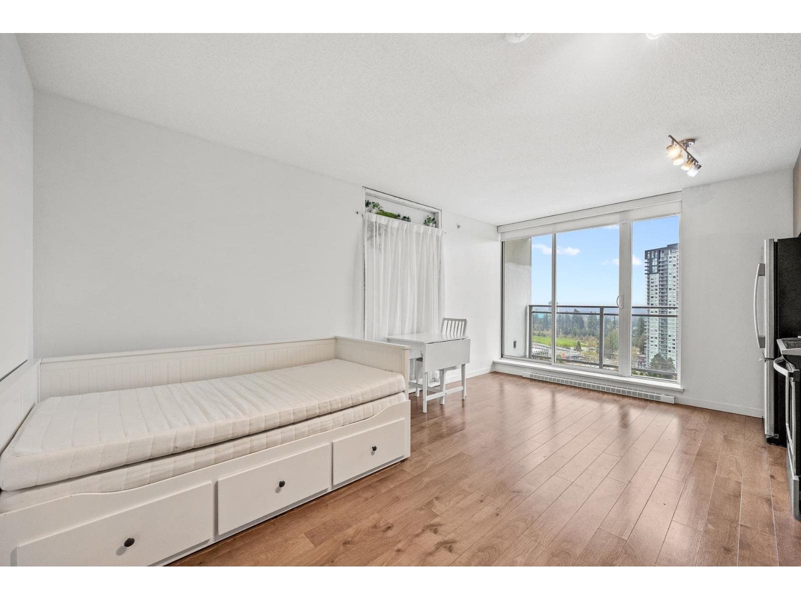 2511 13325 102A AVENUE, Fraser Valley — photo 3