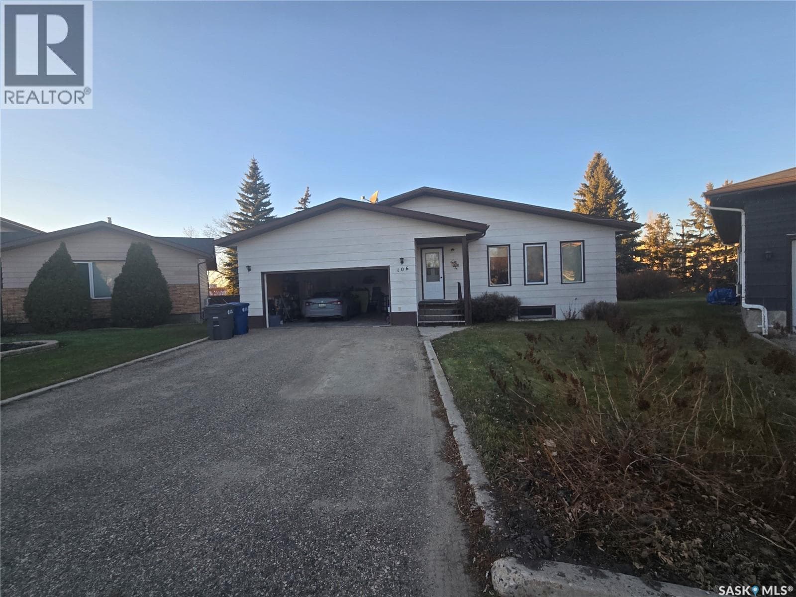 106 Alexander BAY in 