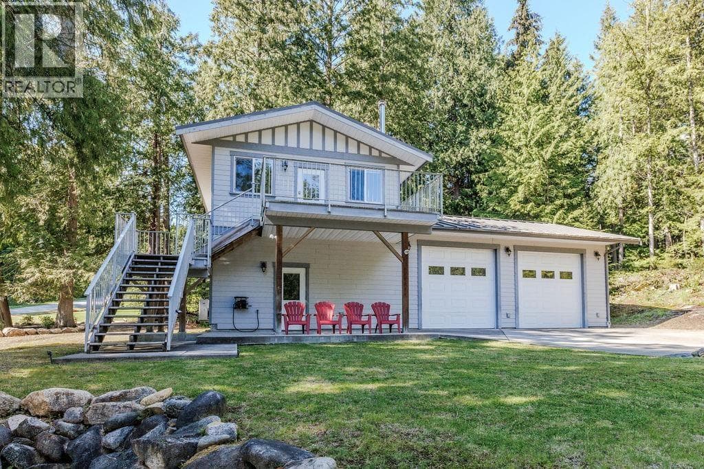 1356 ROBERTS CREEK ROAD, Greater Vancouver — photo 3