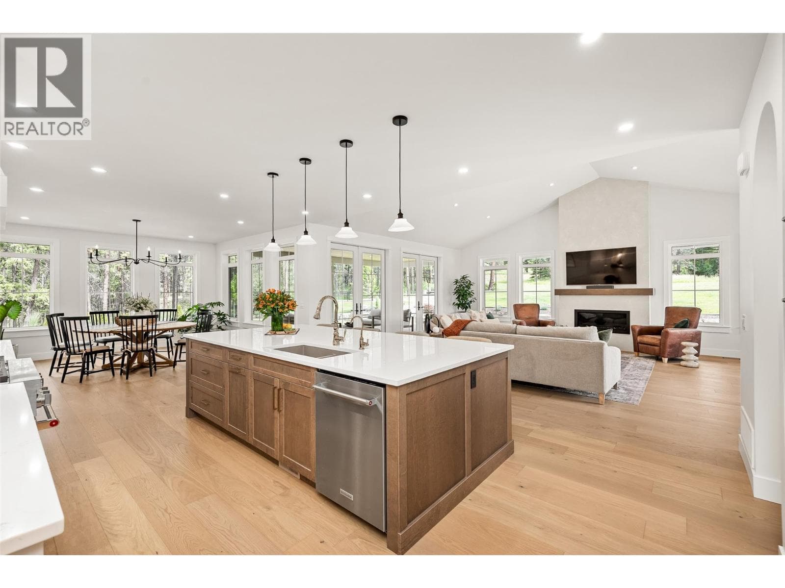 4135 JUNE SPRINGS ROAD, Interior REALTORS® — photo 2