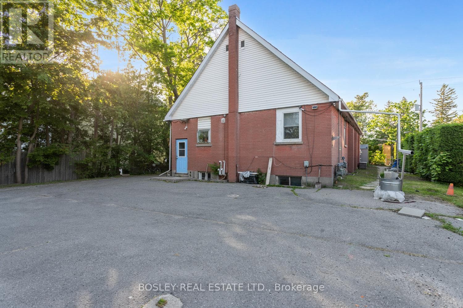 131 KING STREET E, Central Lakes — photo 4