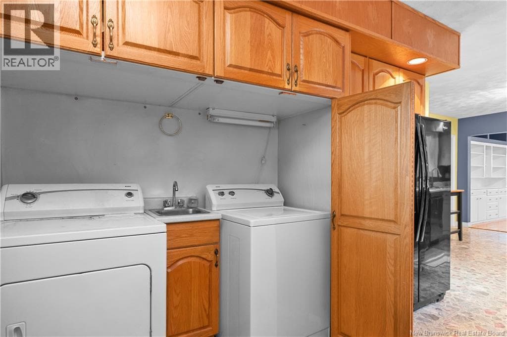695 HILLSBOROUGH ROAD, New Brunswick — photo 3