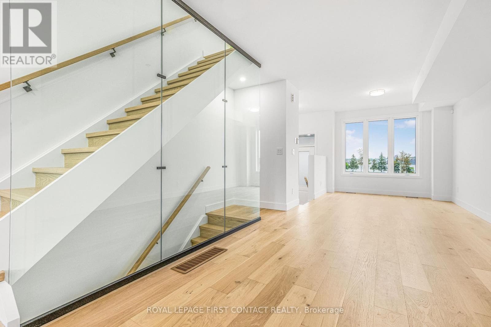 12 ALDERWOOD LANE, Toronto — photo 2