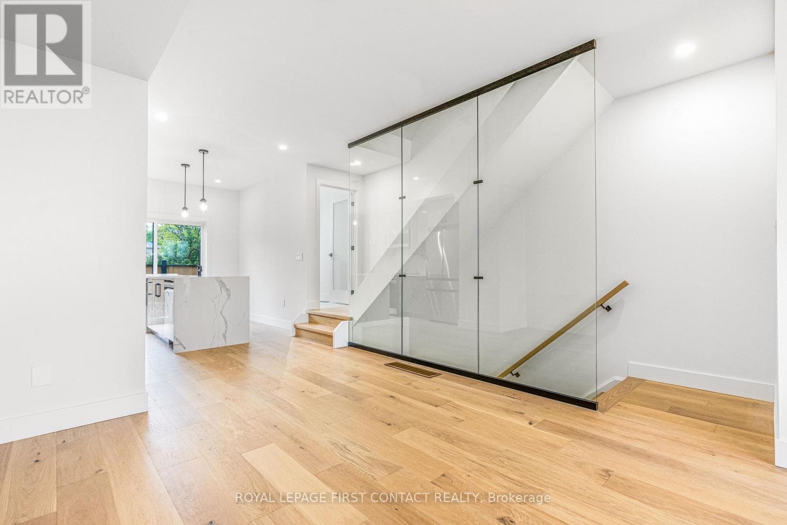 12 ALDERWOOD LANE, Toronto — photo 3