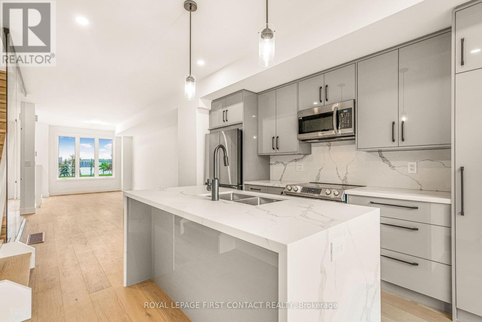 12 ALDERWOOD LANE, Toronto — photo 4