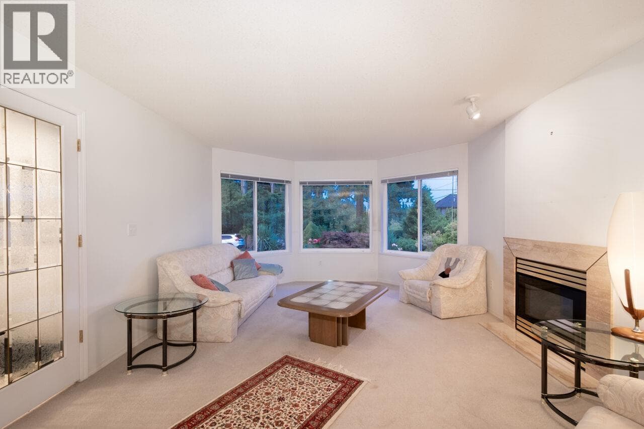 937 WESTMOUNT DRIVE, Greater Vancouver — photo 4