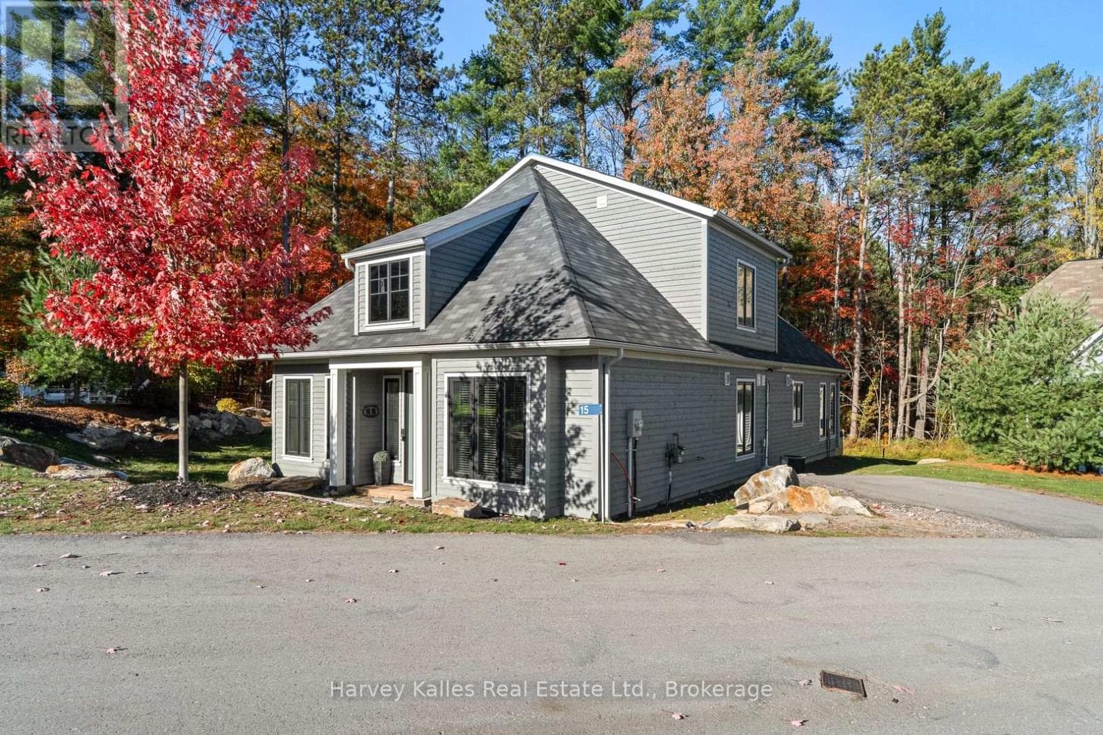 15 - 2054 PENINSULA ROAD in 