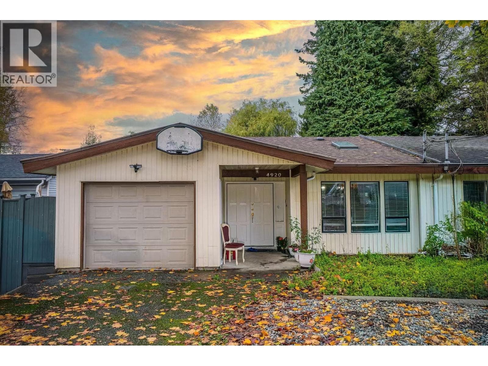 4920 CLAUDE AVENUE, Greater Vancouver — photo 2