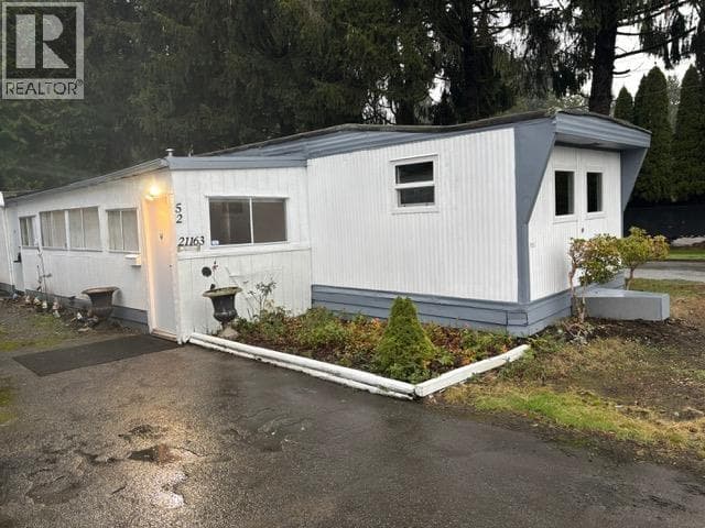 52 21163 LOUGHEED HIGHWAY in The Ridge