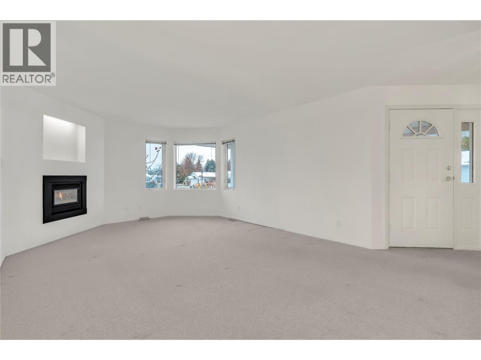 17017 SNOW AVENUE UNIT 24, Interior REALTORS® — photo 2