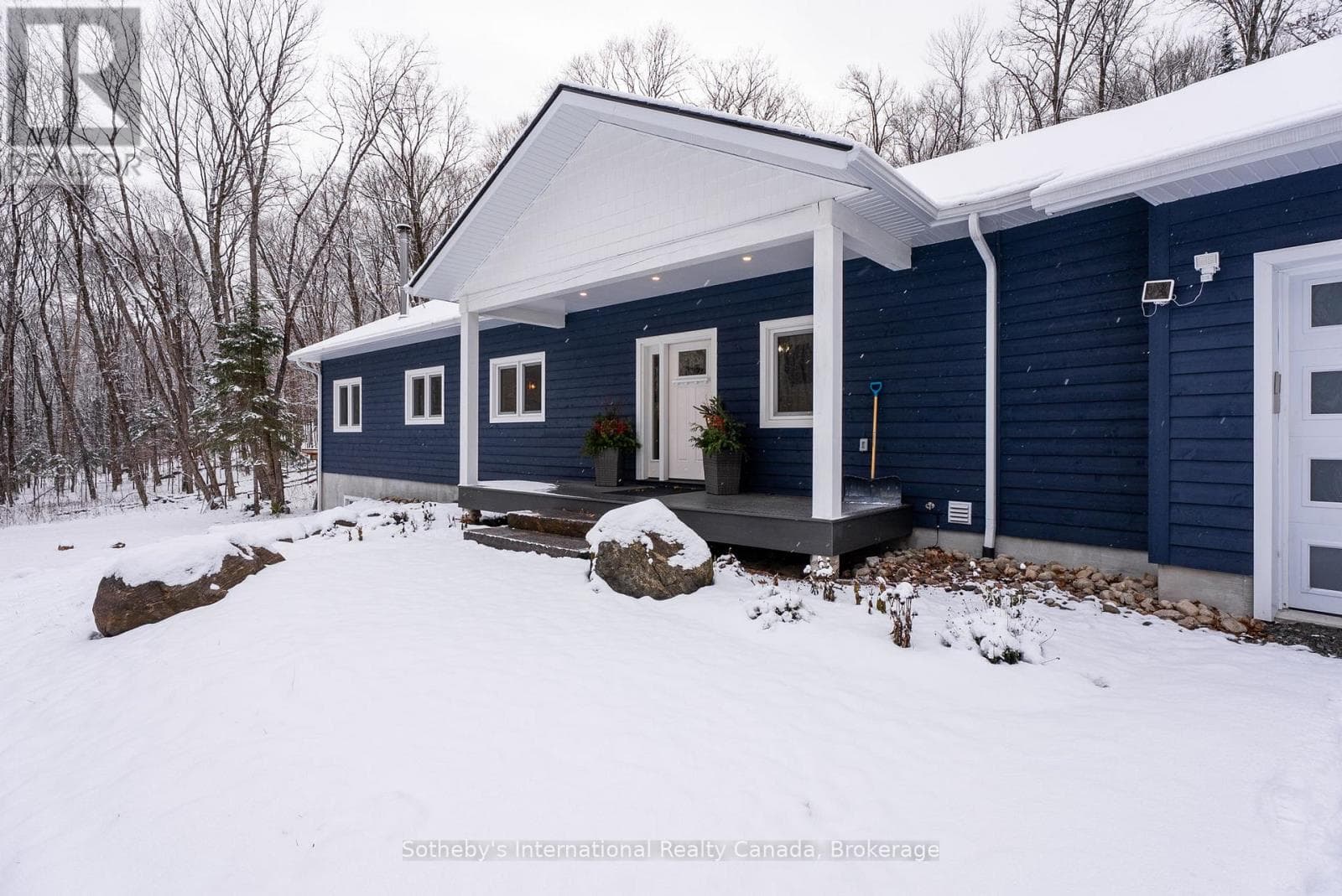 2435 RAVENSCLIFFE ROAD, OnePoint — photo 2