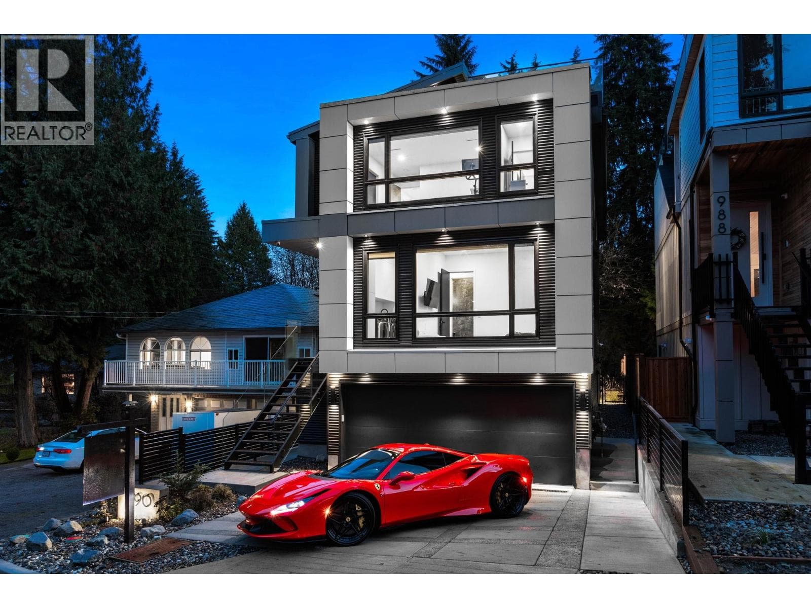 990 SEAFORTH WAY in Seaview
