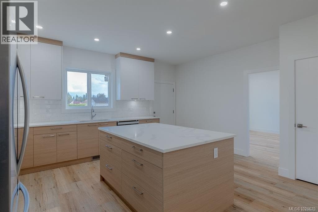 472 HAMPSTEAD STREET — photo 4