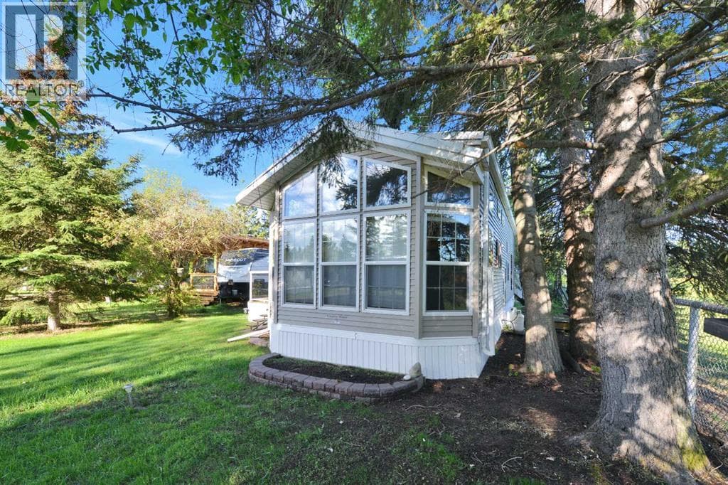 15, 12040 Township Road 422, Red Deer (Central Alberta) — photo 3