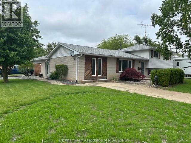 3 Thibodeau STREET in 