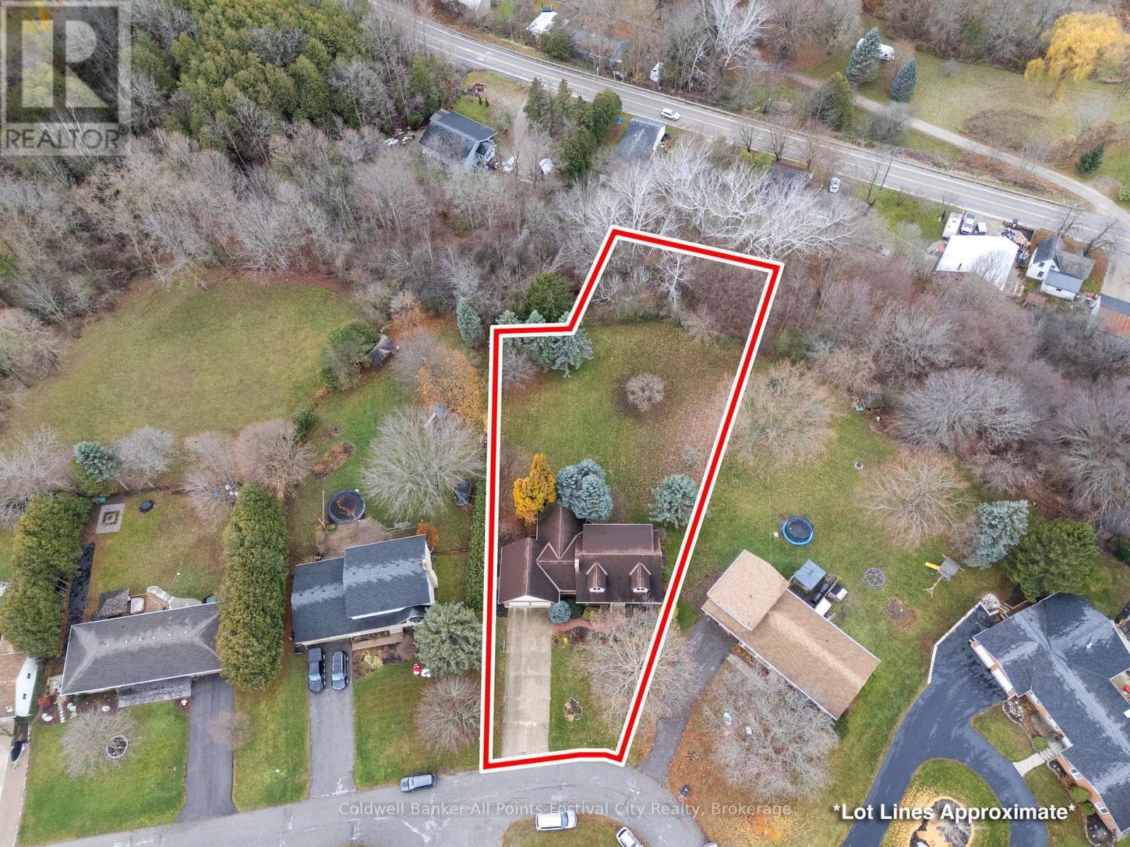 81287 COLBORNE PLAZA — photo 3