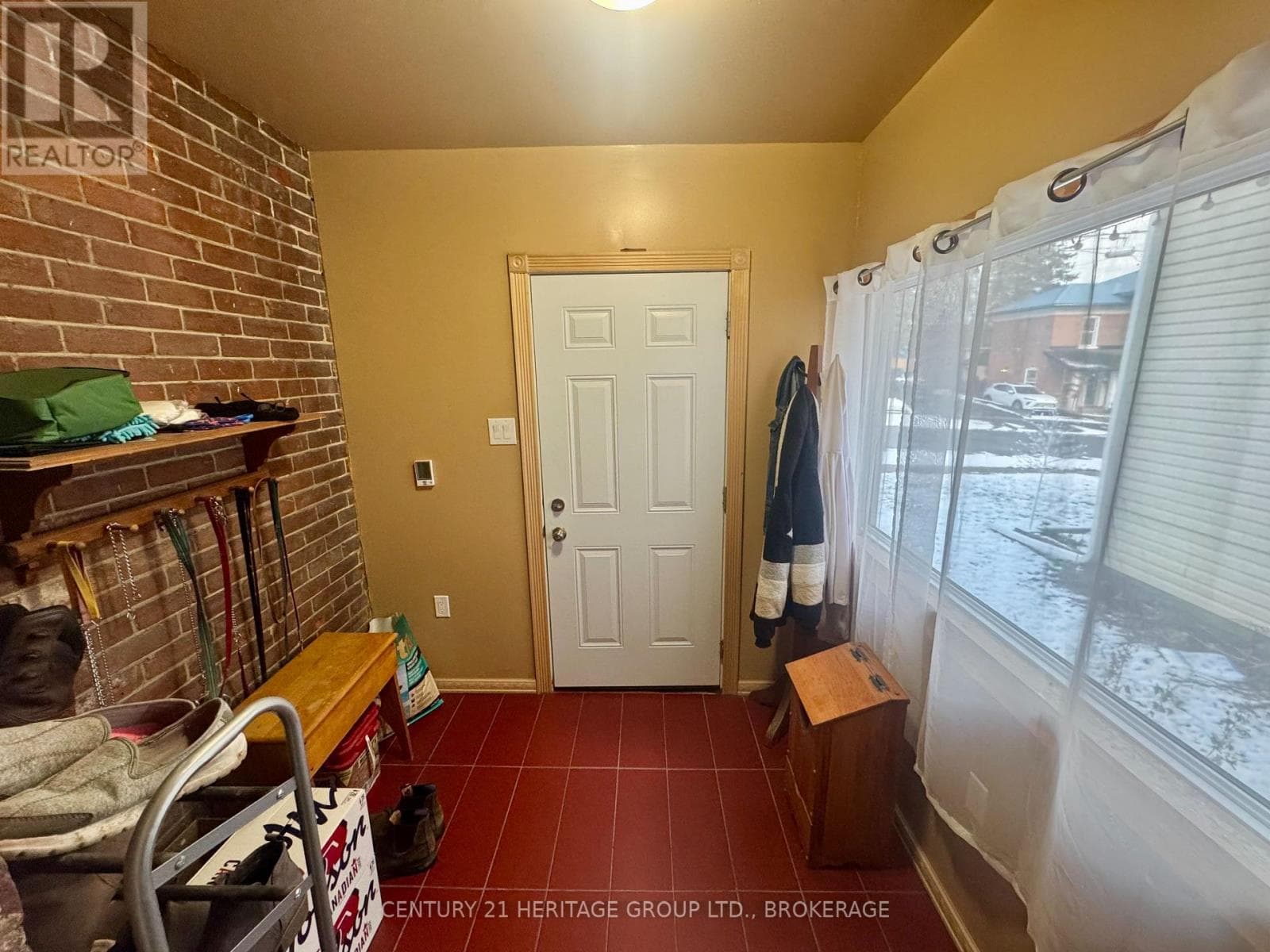 123 MILL STREET — photo 2
