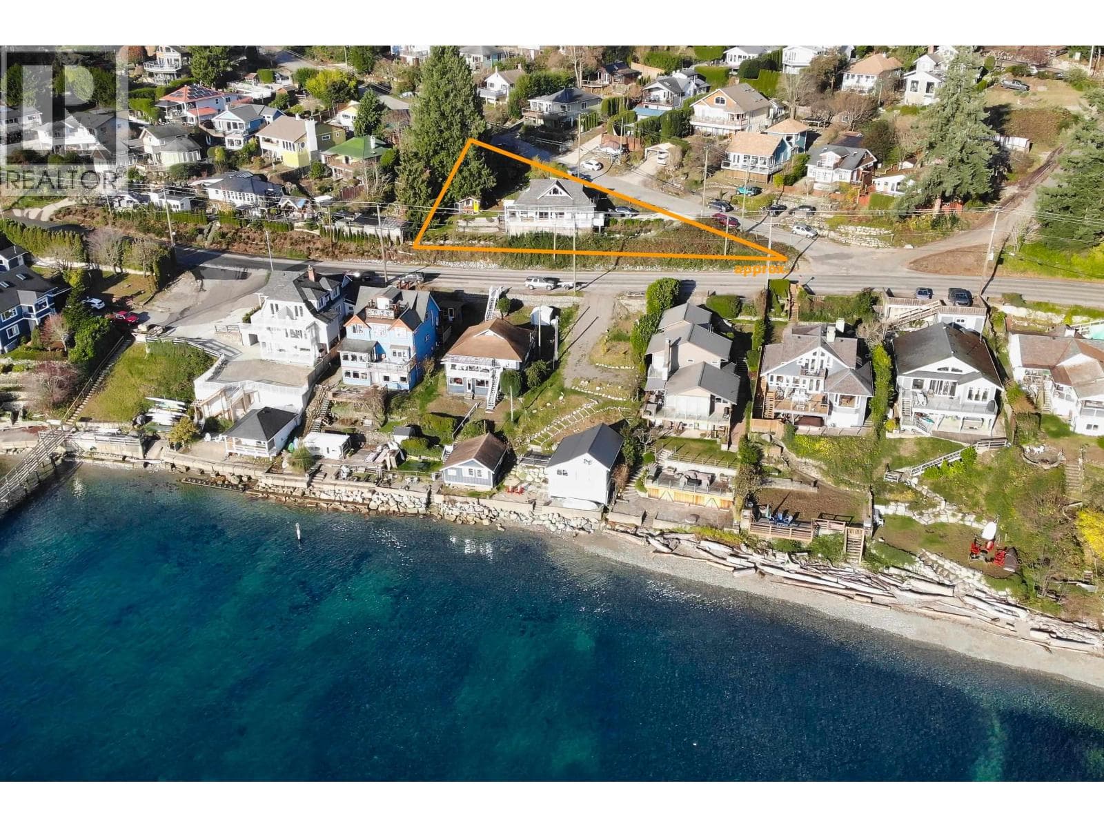 811 MARINE DRIVE, Greater Vancouver — photo 3