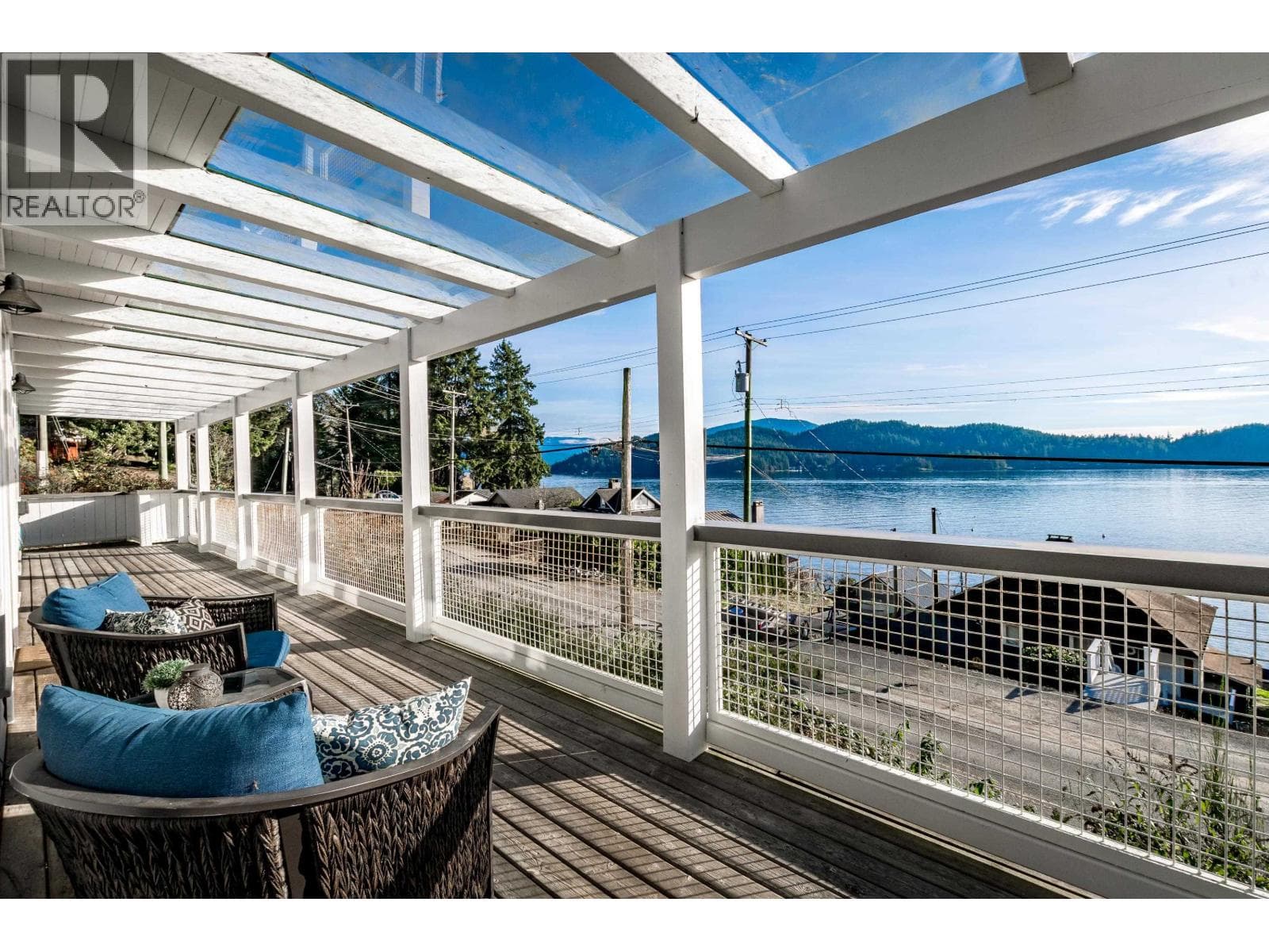 811 MARINE DRIVE, Greater Vancouver — photo 2