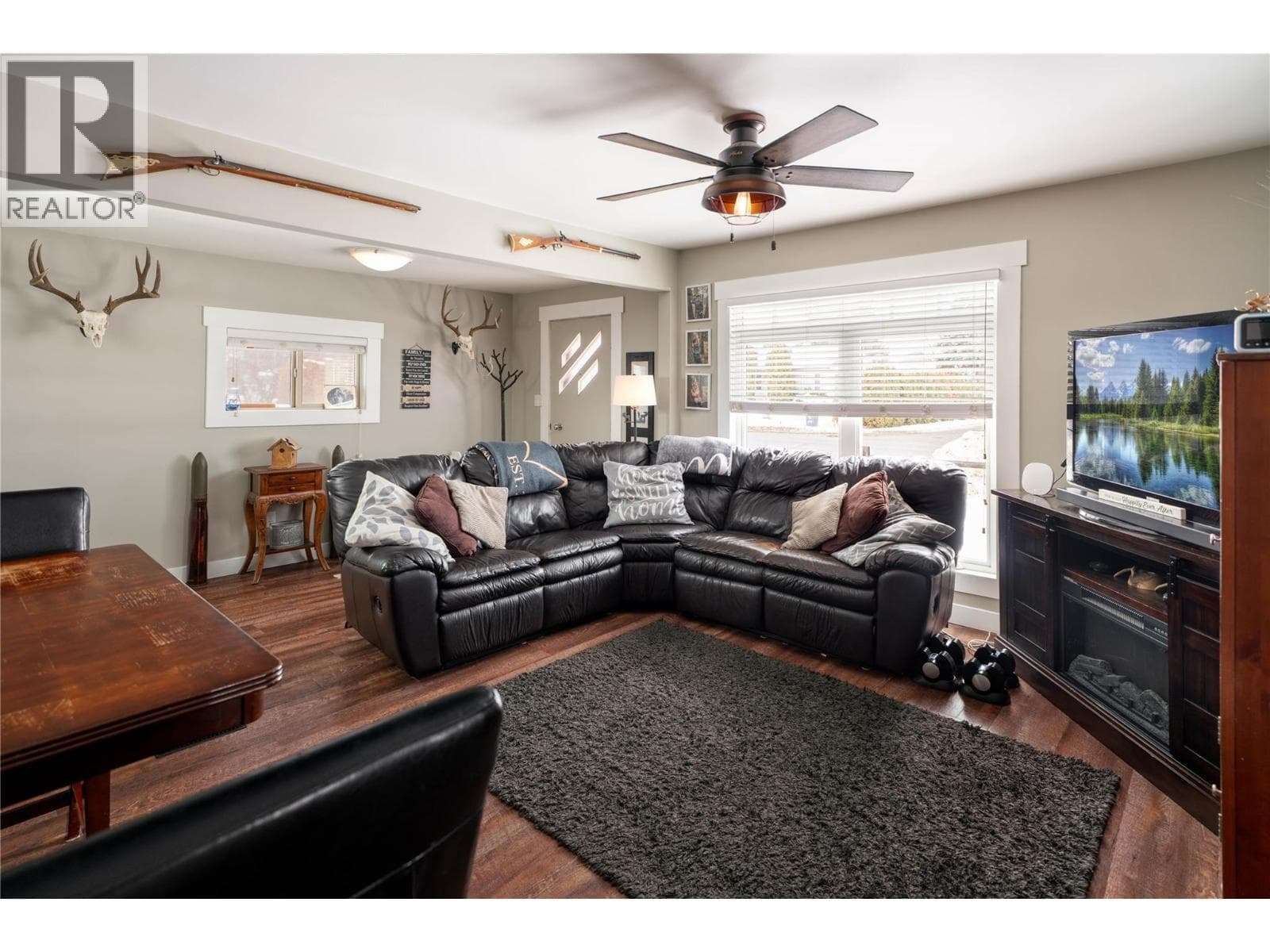 170 MUGFORD ROAD, Interior REALTORS® — photo 3