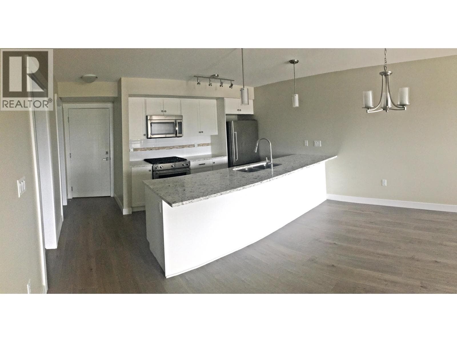 302 4815 55B STREET, Greater Vancouver — photo 3