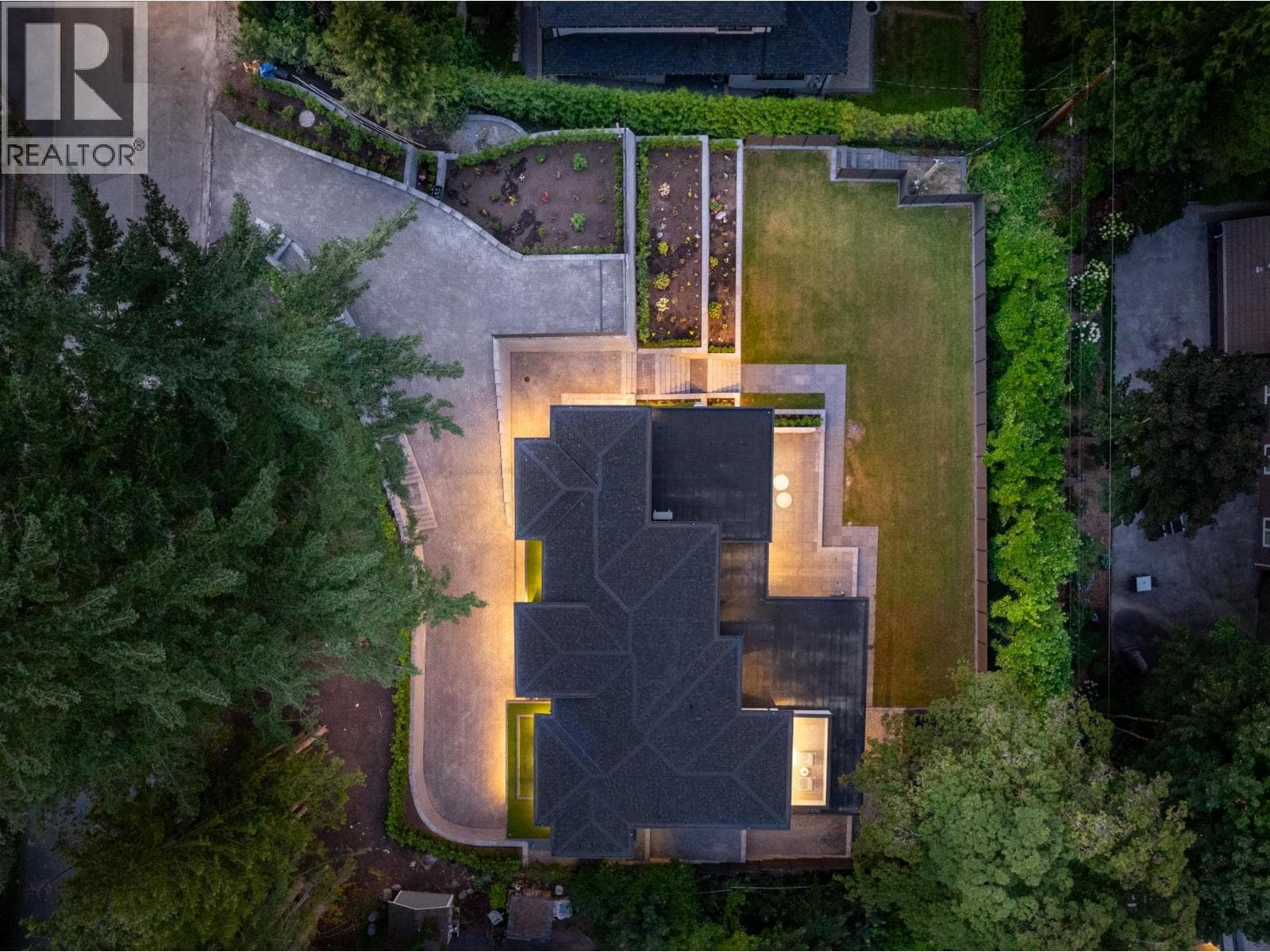 620 KENWOOD ROAD — photo 4