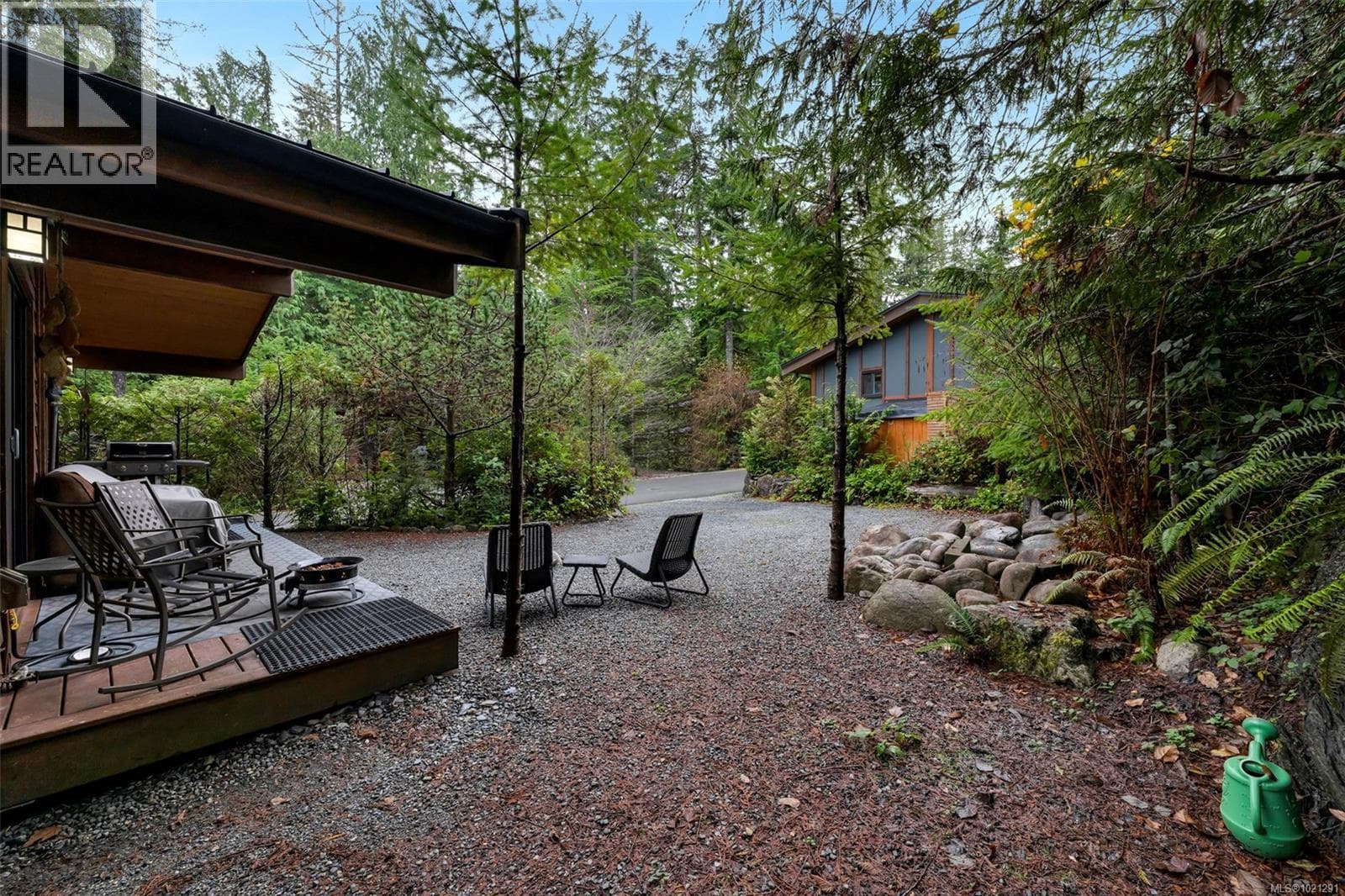 10 6574 Baird Rd, Victoria — photo 5