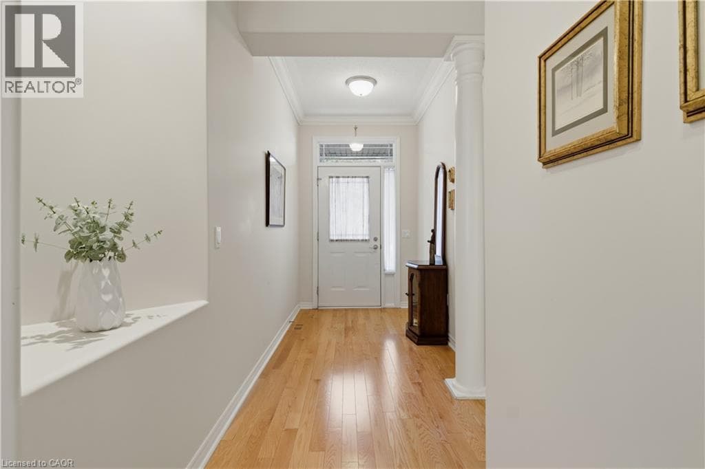 20 ISHERWOOD Avenue Unit# 1 — photo 4