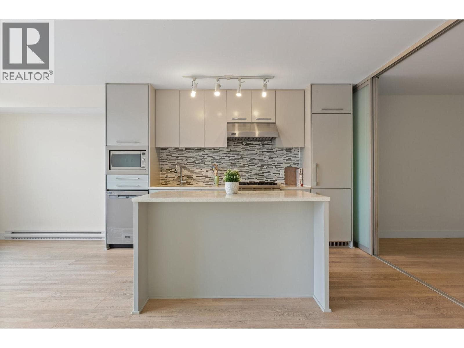 306 4355 W 10TH AVENUE, Greater Vancouver — photo 4