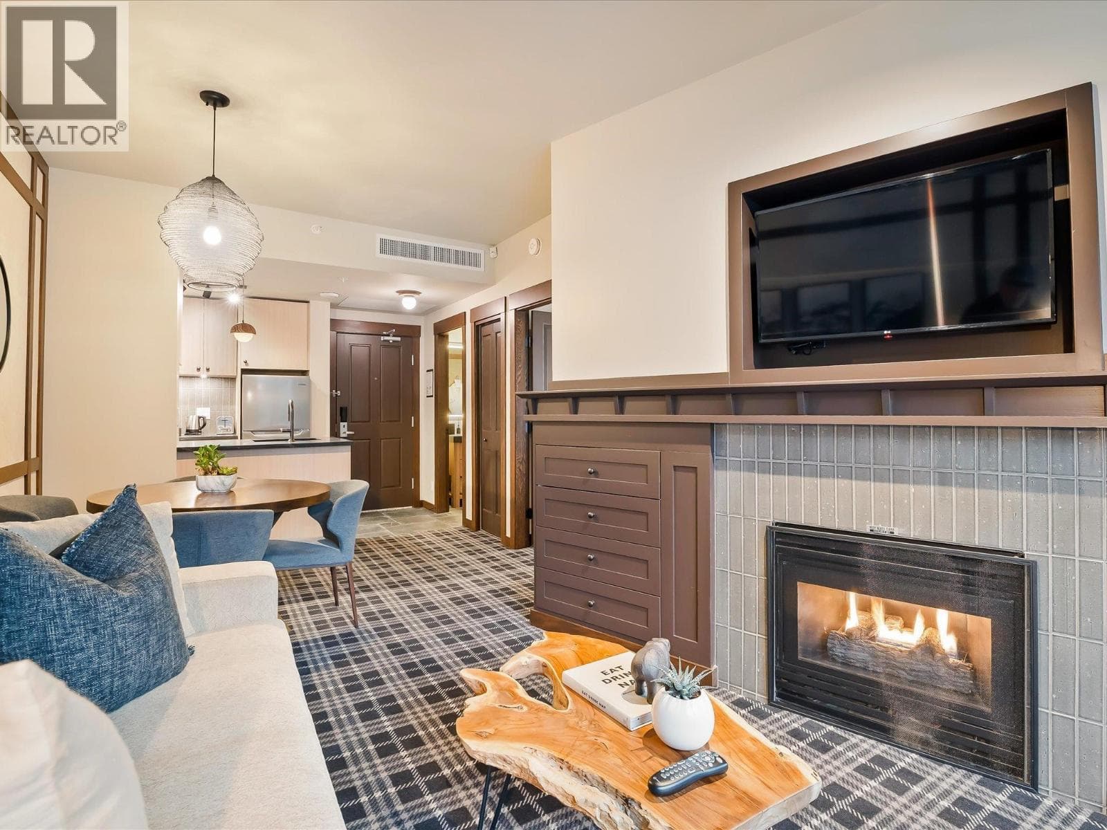 315 4320 SUNDIAL CRESCENT in 