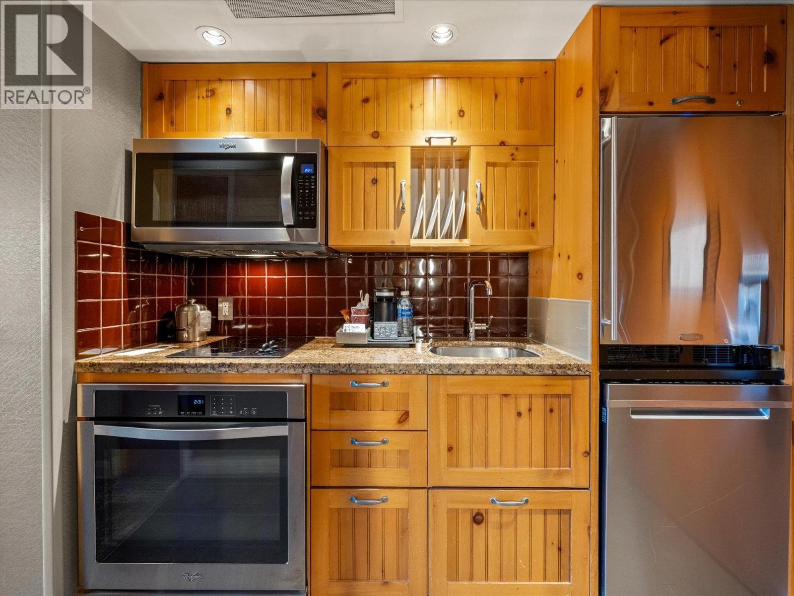881 4090 WHISTLER WAY, Greater Vancouver — photo 4